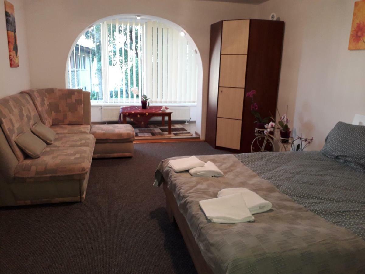 Central Appartment St'S Martin Church Braşov Dış mekan fotoğraf