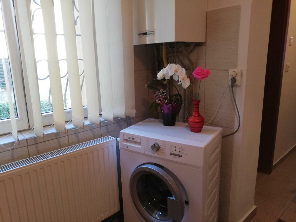 Central Appartment St'S Martin Church Braşov Dış mekan fotoğraf