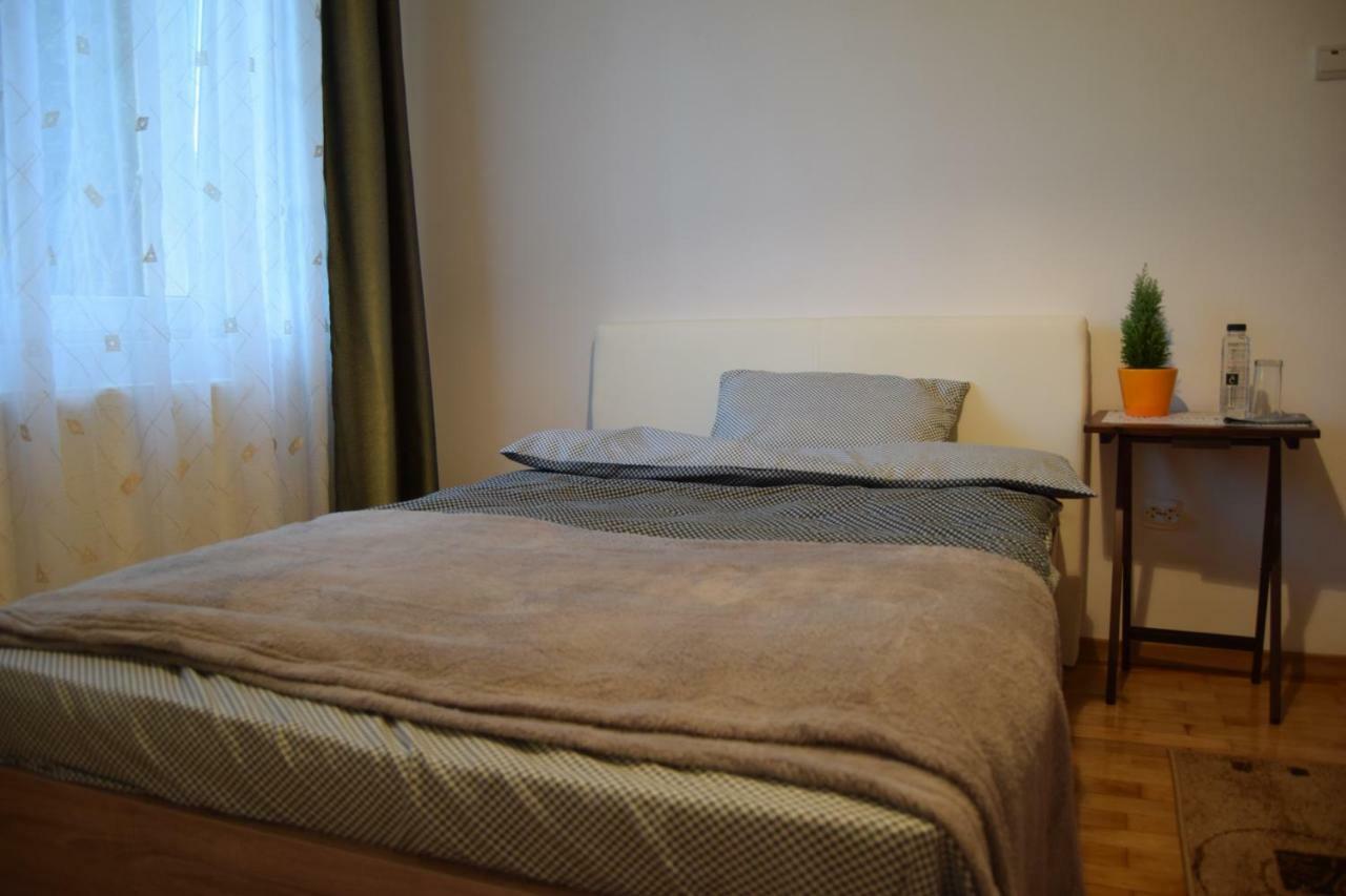 Central Appartment St'S Martin Church Braşov Dış mekan fotoğraf