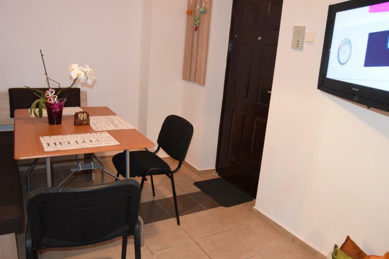 Central Appartment St'S Martin Church Braşov Dış mekan fotoğraf